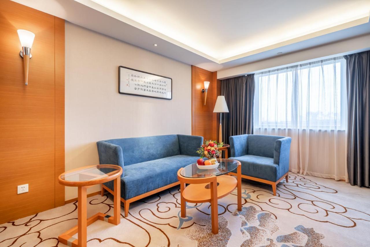 Maritim Hotel Taicang Garden Exterior photo